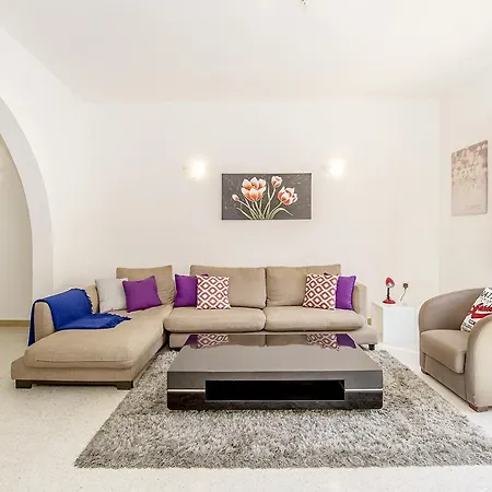 Gæstehus Private Bedrooms In Amazing Shared House Theoria Travel Saint Julian's