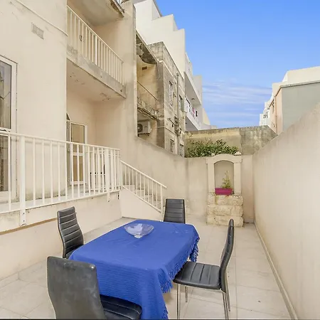 Private Bedrooms In Amazing Shared House Theoria Travel *