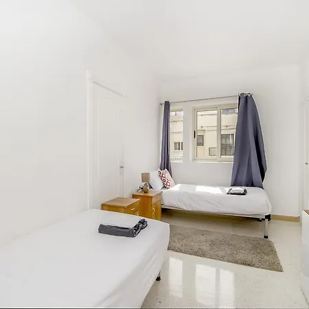 Guest house Private Bedrooms In Amazing Shared House Theoria Travel
